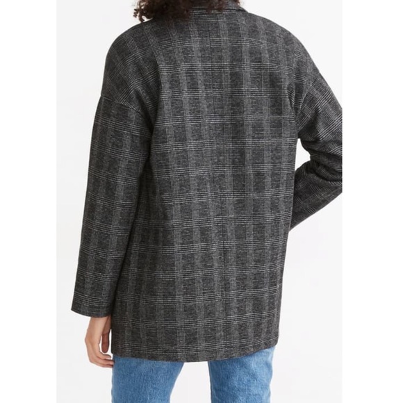 m a d e w e l l • oversized blazer - Picture 2 of 5